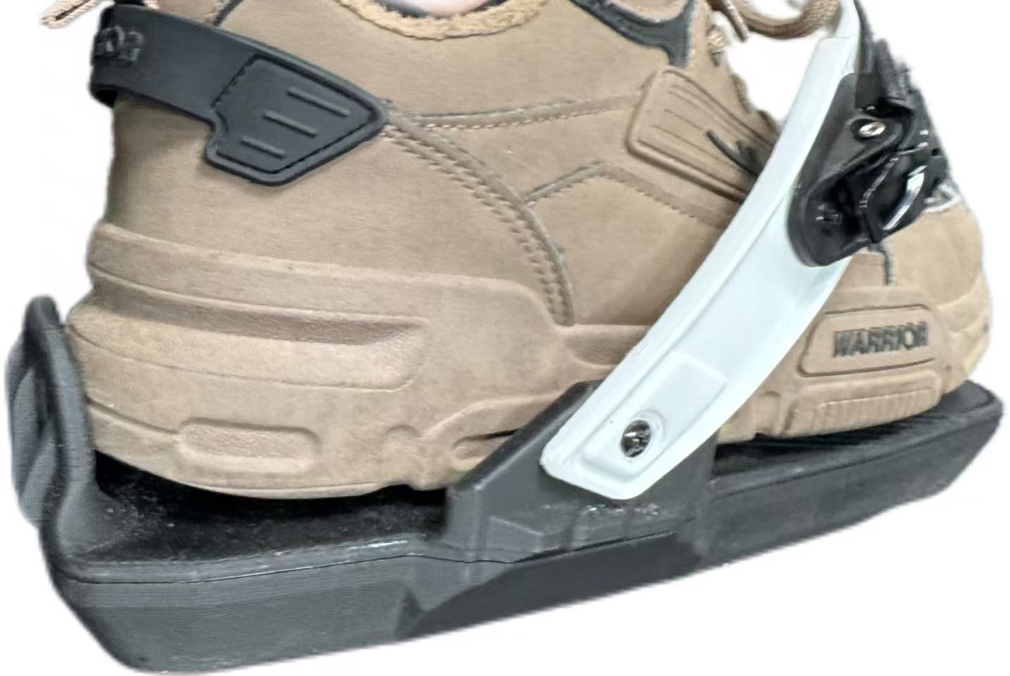 抵住HexShoes的后挡板